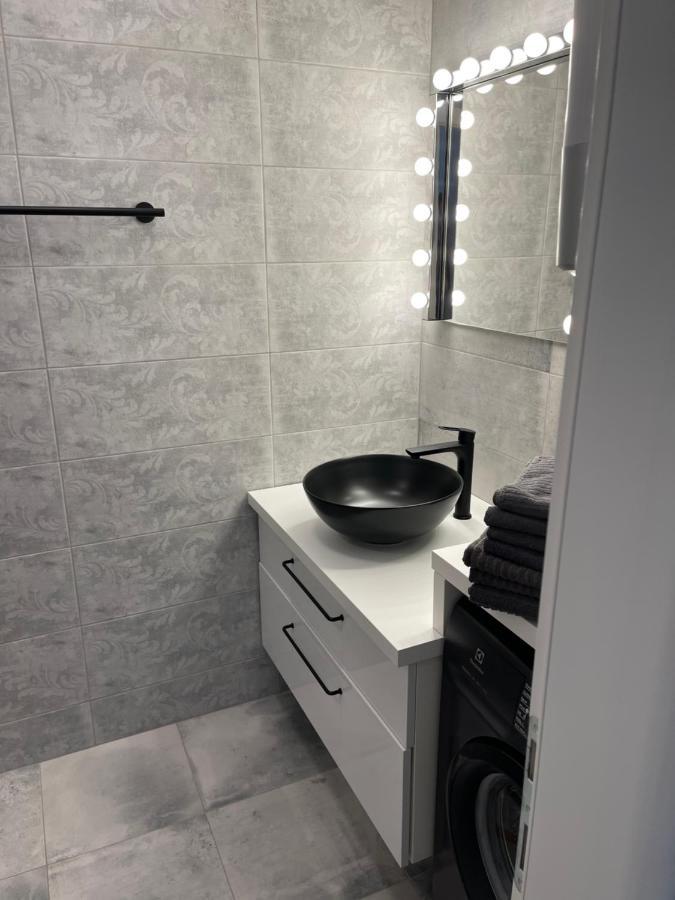 Apartment Leon Макарска Экстерьер фото
